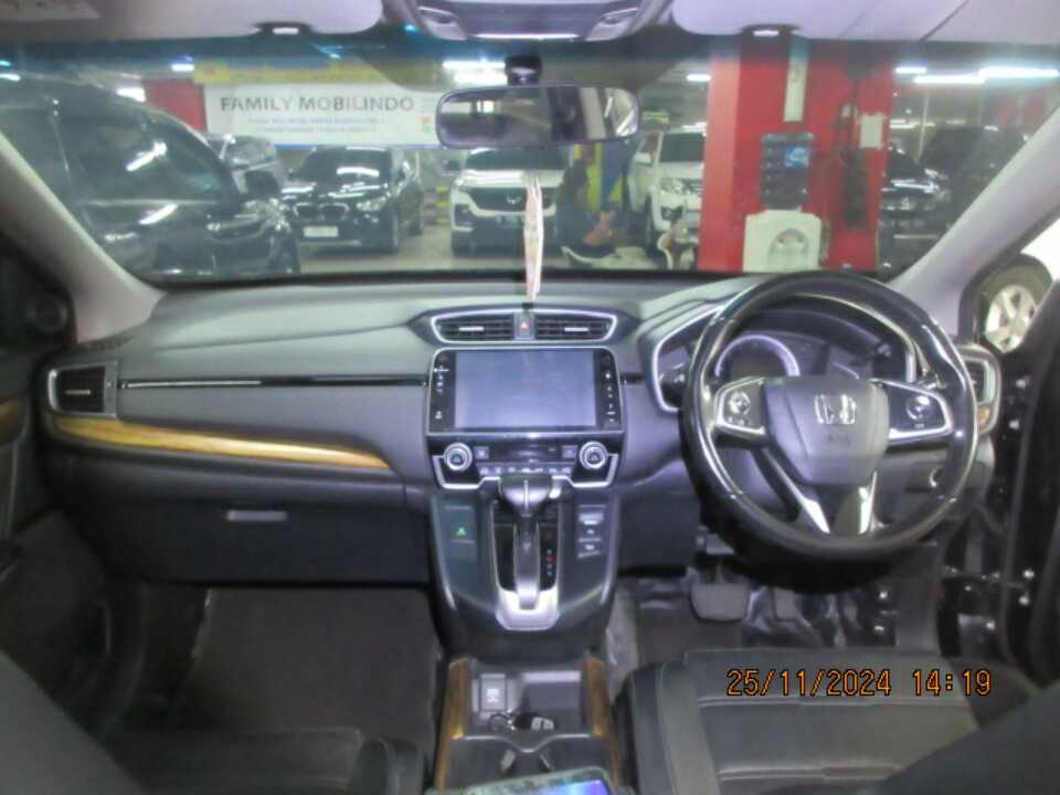 Foto Mobil Bekas Dashboard Honda CR-V 1.5 tahun 2017