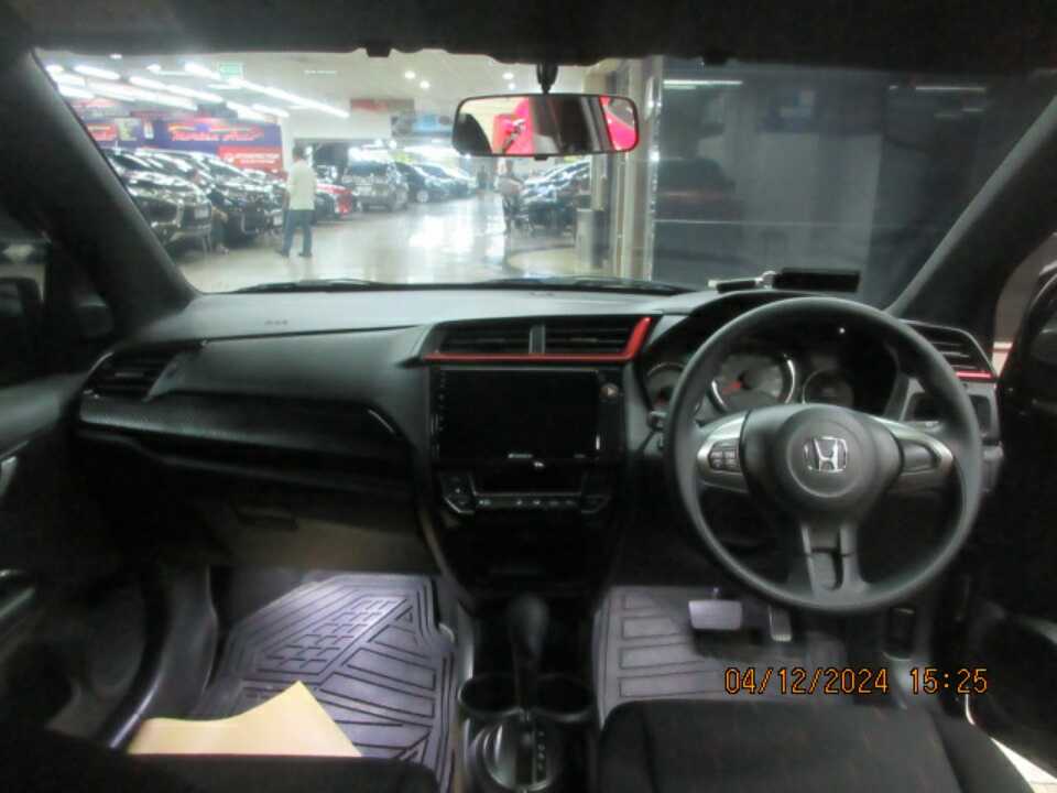 Foto Mobil Bekas Dashboard Honda Brio 1.2 RS tahun 2023