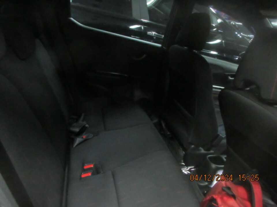 Foto Mobil Bekas Kabin Belakang Honda Brio 1.2 RS tahun 2023