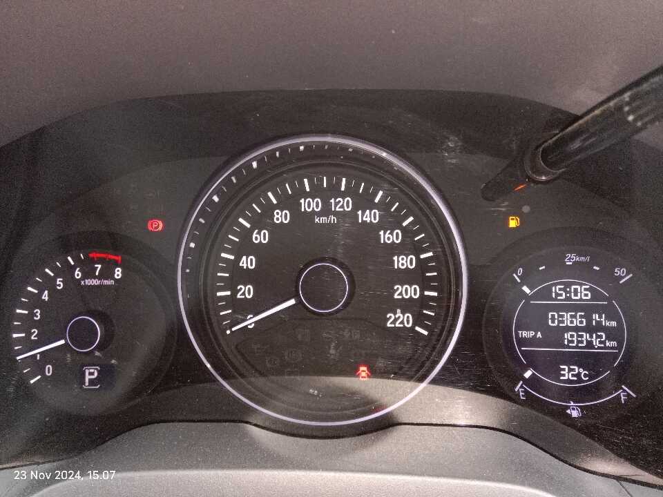 Foto Mobil Bekas Odometer Honda HR-V 1.5 E Special Edition tahun 2019