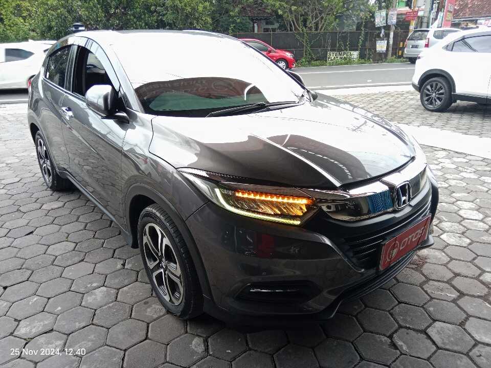 2019 Honda HR-V 1.5 E - Foto 1 dari 6
