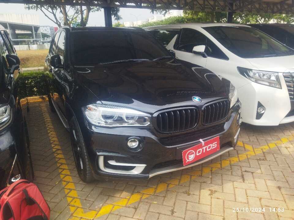 2017 BMW X5 3.0 - Foto 1 dari 6