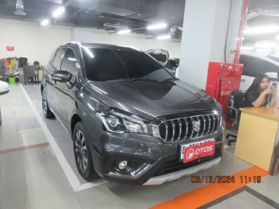2018 Suzuki SX4 S-Cross 1.5 - Foto 1 dari 6