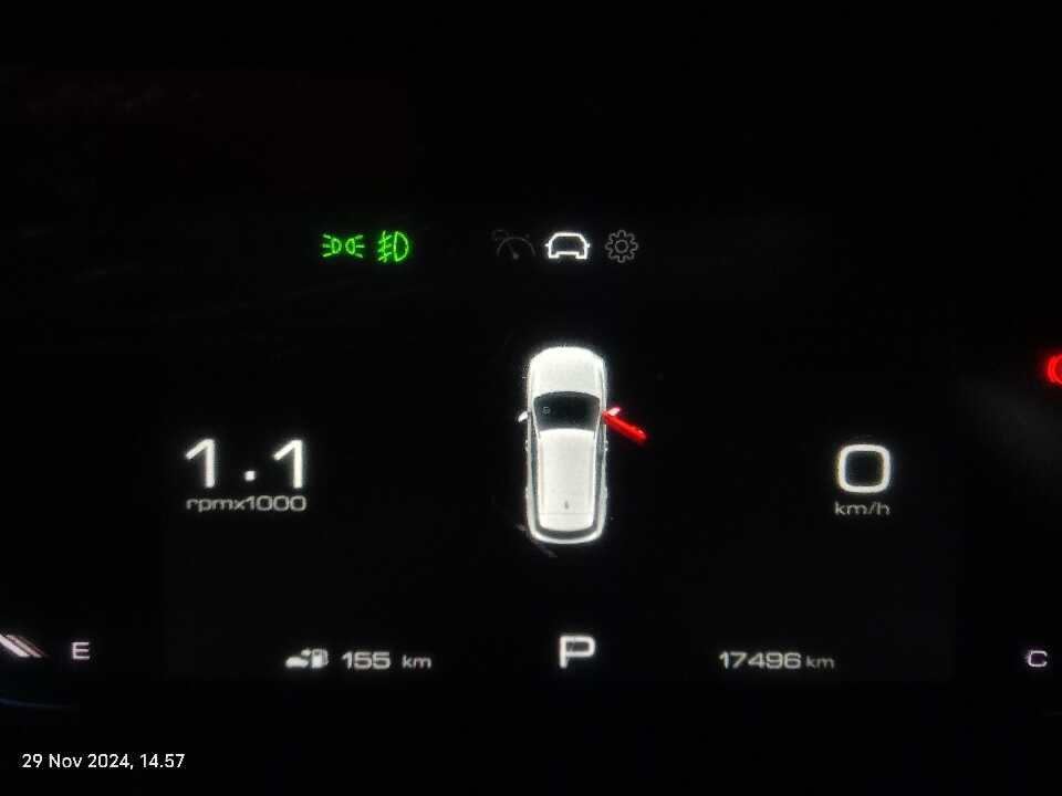 Foto Mobil Bekas Odometer Wuling Alvez 1.5 EX tahun 2023