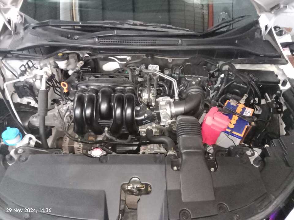 Foto Mobil Bekas Mesin Honda City 1.5 RS tahun 2022