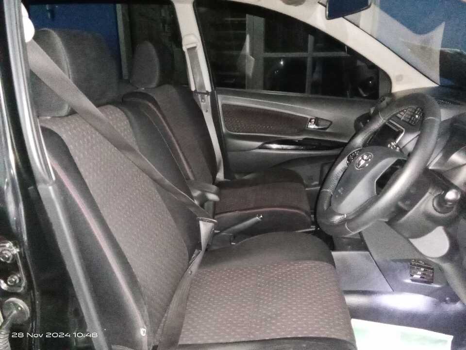 Foto Mobil Bekas Kabin Depan Toyota Avanza 1.5 Veloz tahun 2019