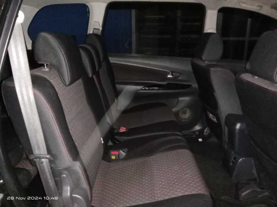 Foto Mobil Bekas Kabin Belakang Toyota Avanza 1.5 Veloz tahun 2019