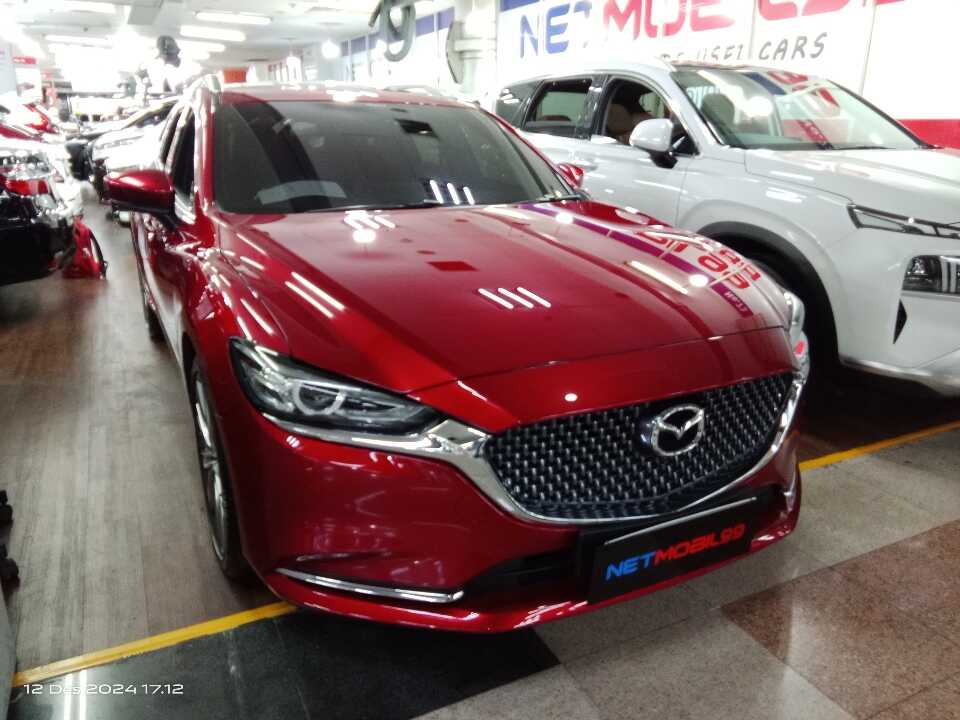 2022 Mazda 6 2.5 - Foto 1 dari 6