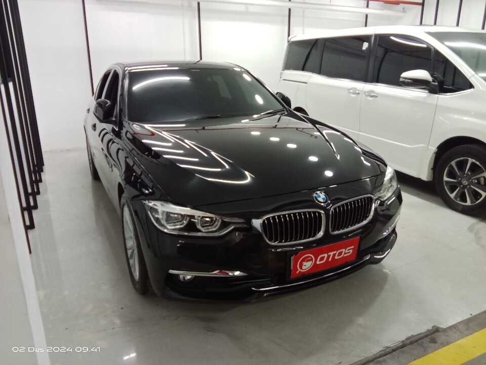 2018 BMW 320i 2.0 - Foto 1 dari 6
