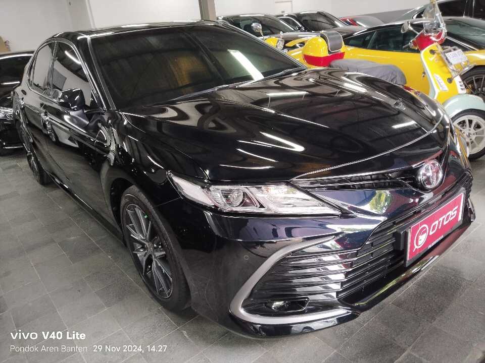 2022 Toyota Camry 2.5 V - Foto 1 dari 6