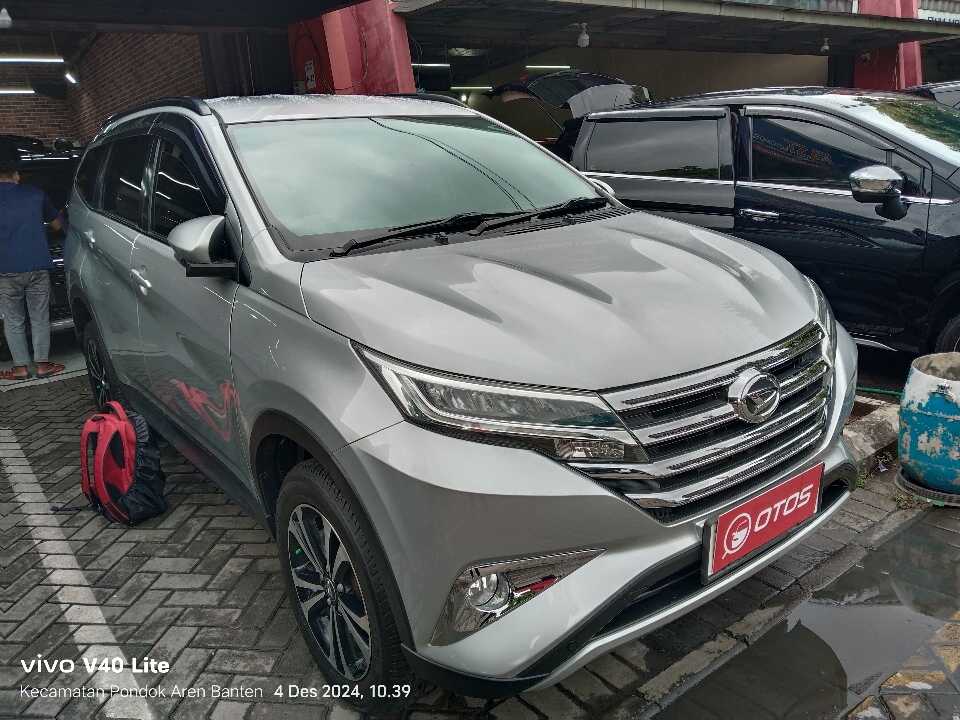 2018 Daihatsu Terios 1.5 R - Foto 1 dari 6