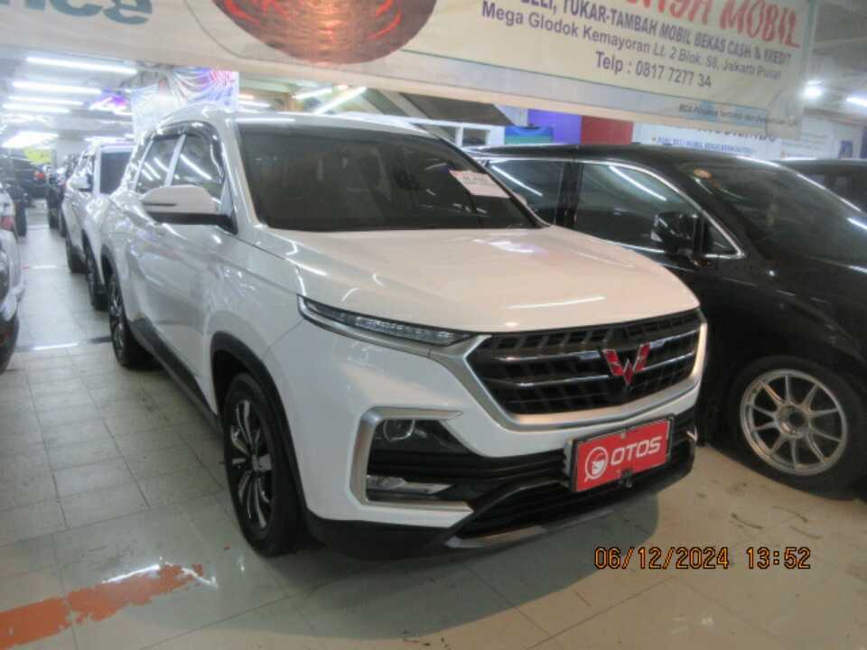 2020 Wuling Almaz 1.5 L T Lux - Foto 1 dari 6
