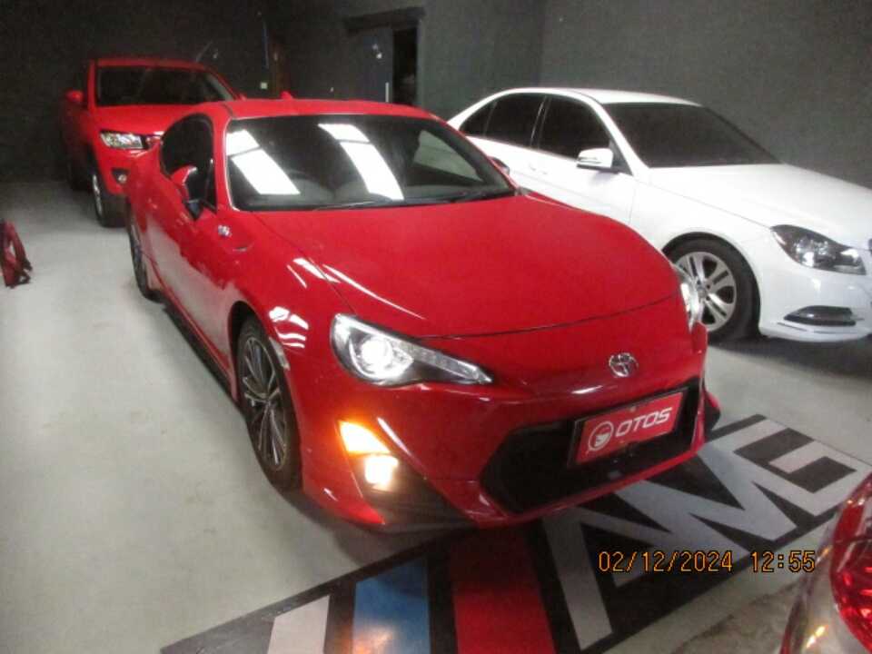 2016 Toyota 86 2.0 - Foto 1 dari 6