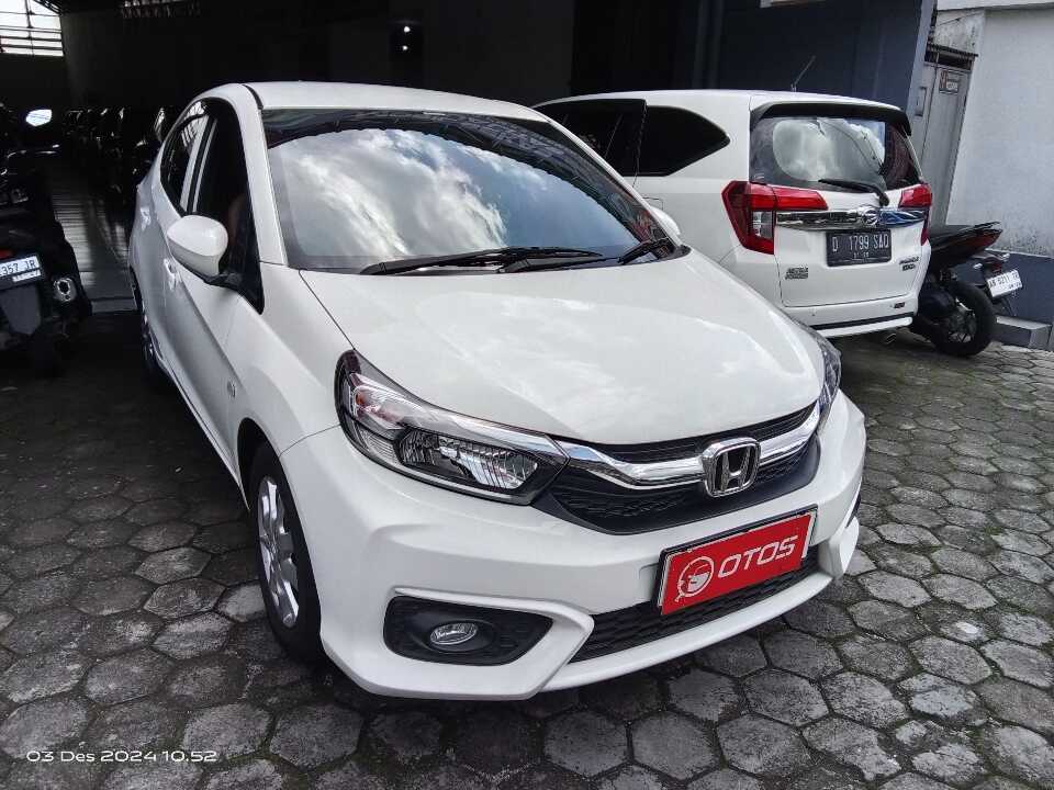 2019 Honda Brio 1.2 Satya E - Foto 1 dari 6
