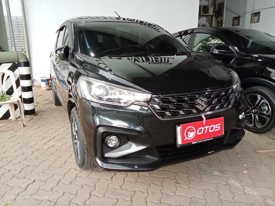 2022 Suzuki Ertiga 1.5 - Foto 1 dari 9