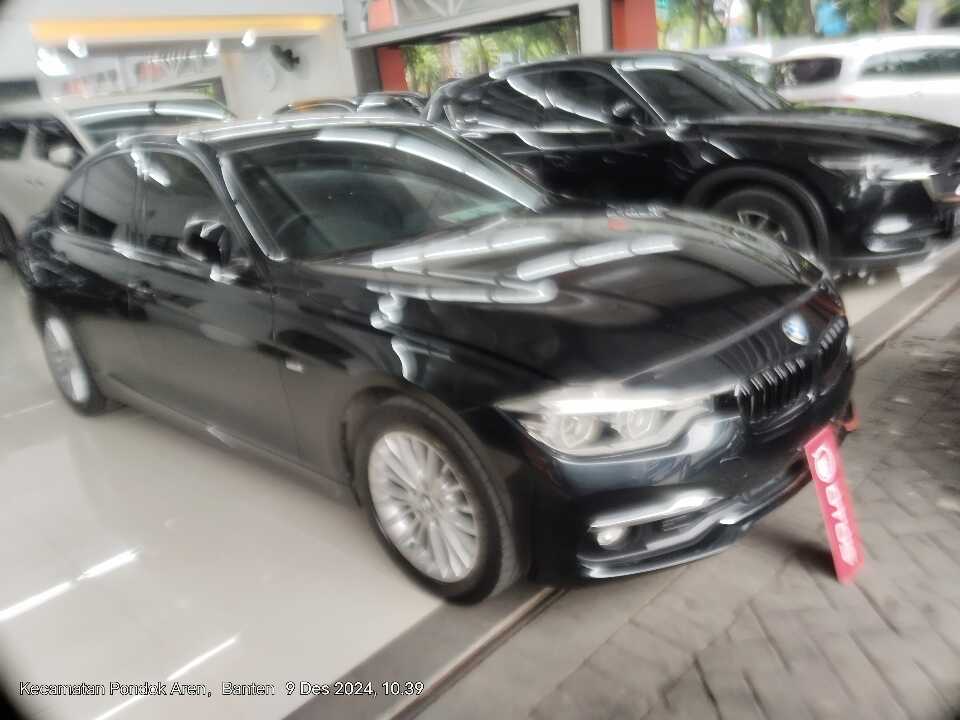 2018 BMW 320i 2.0 - Foto 1 dari 6
