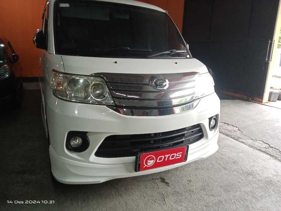 2015 Daihatsu Luxio 1.5 X - Foto 1 dari 6