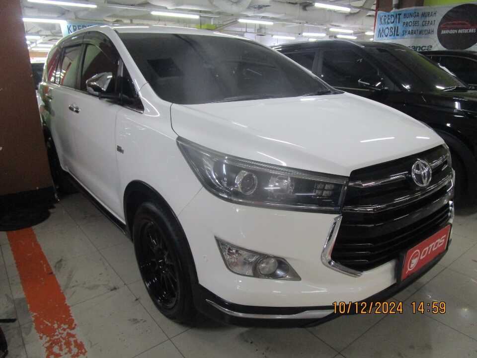 2018 Toyota Kijang Innova 2.0 Venturer - Foto 1 dari 6