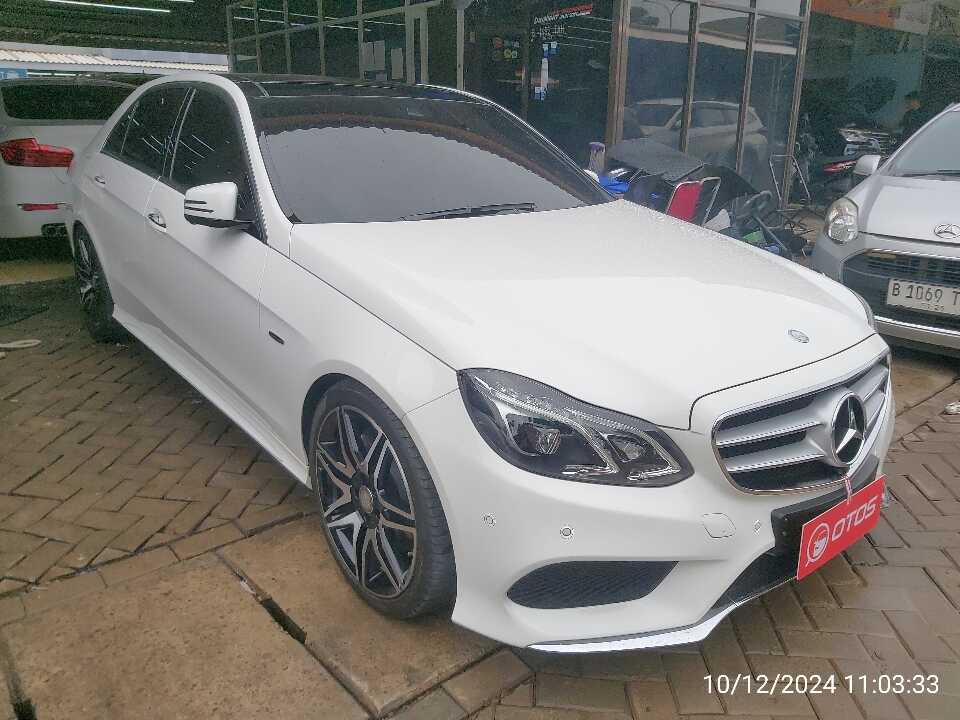 2016 Mercedes-Benz E400 3.0 - Foto 1 dari 6