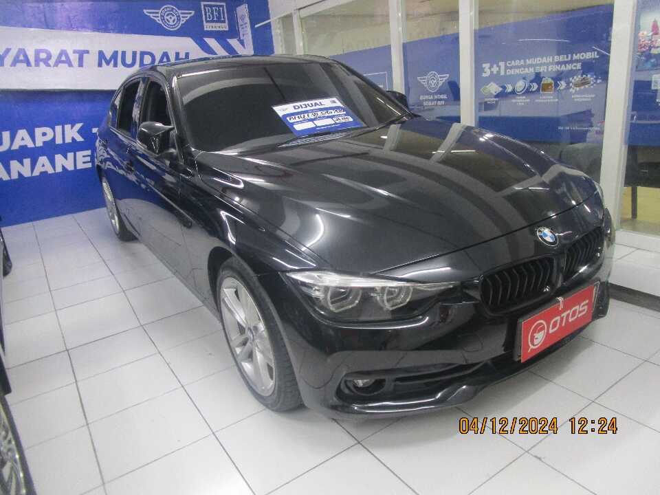 2019 BMW 320i 2.0 - Foto 1 dari 6