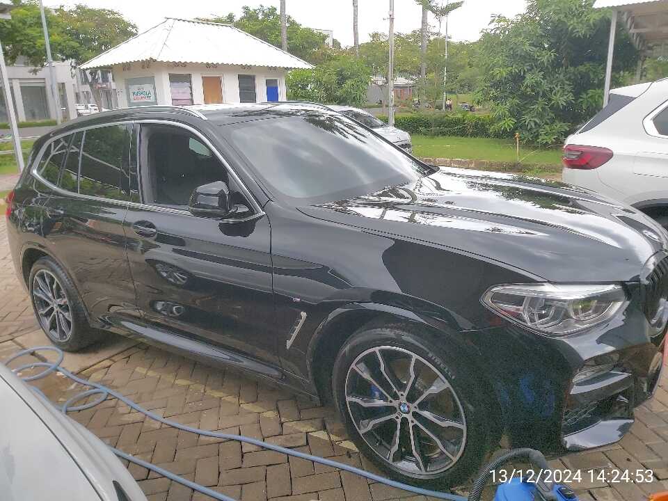 2021 BMW X3 2.0 - Foto 1 dari 6