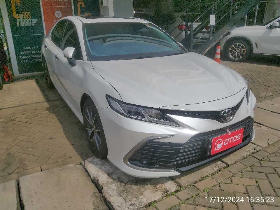 2022 Toyota Camry 2.5 V