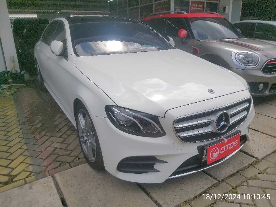 2017 Mercedes-Benz E300 2.0 - Foto 1 dari 6