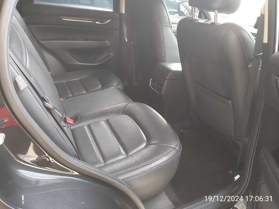 Foto Mobil Bekas Kabin Belakang Mazda CX-5 2.5 tahun 2018