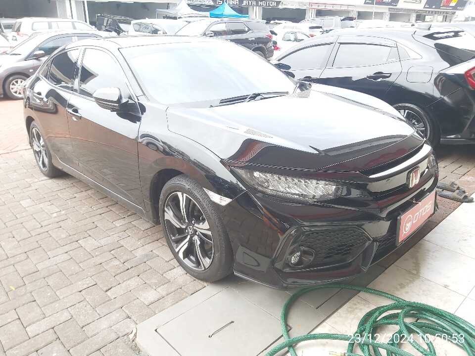 2017 Honda Civic 1.5 E - Foto 1 dari 6