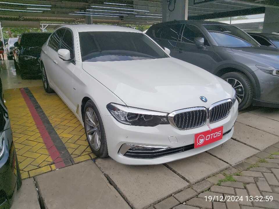 2018 BMW 520i 2.0 - Foto 1 dari 6