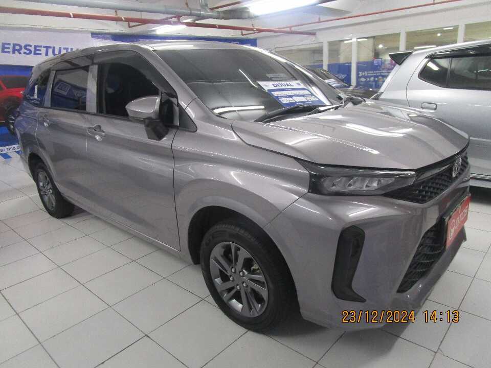 2022 Daihatsu Xenia 1.3 X - Foto 1 dari 6