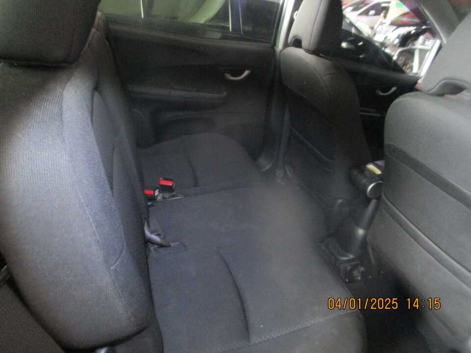 Foto Mobil Bekas Kabin Belakang Honda BR-V 1.5 E tahun 2018