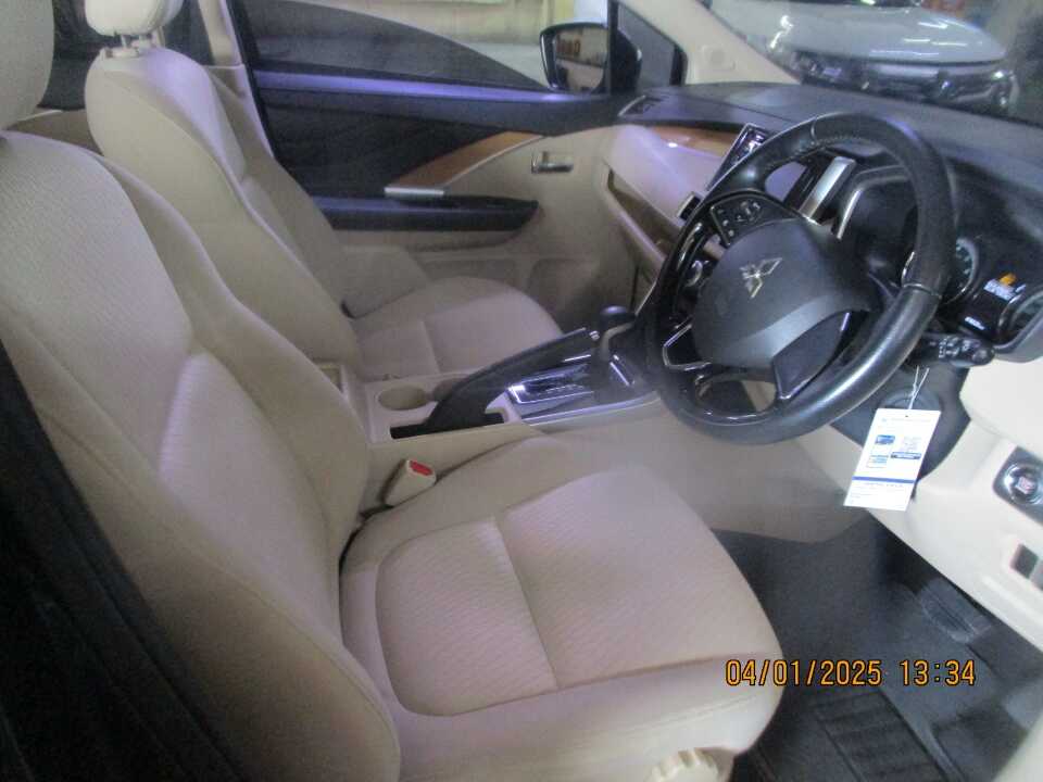 Foto Mobil Bekas Kabin Depan Mitsubishi Xpander 1.5 Ultimate tahun 2018