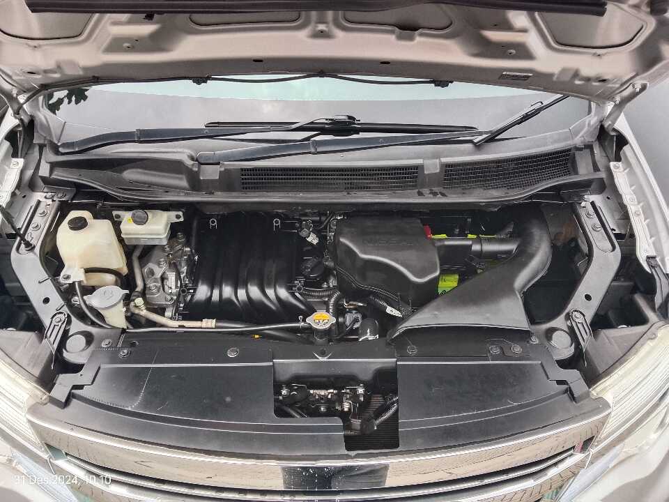 Foto Mobil Bekas Mesin Nissan Serena 2.0 Highway Star tahun 2017