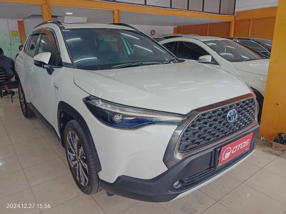 2022 Toyota Corolla Cross 1.8 Hybrid - Foto 1 dari 6