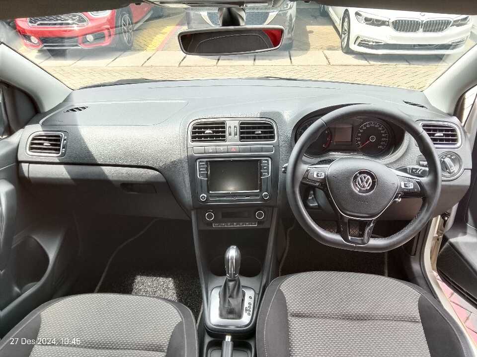 Foto Mobil Bekas Dashboard Volkswagen Polo 1.2 TSI tahun 2020