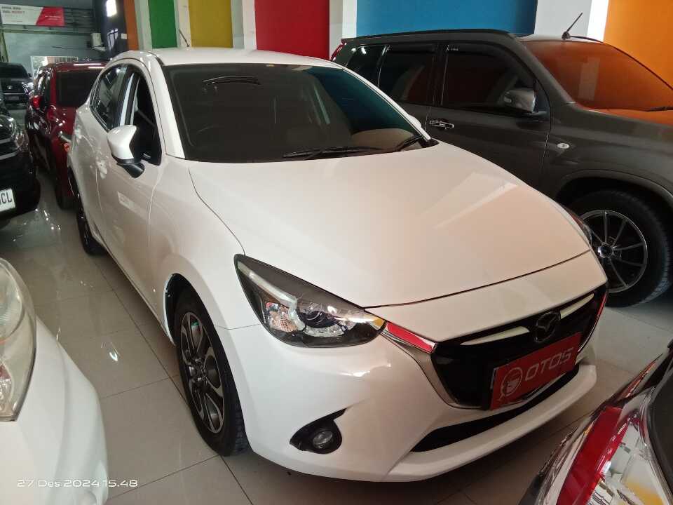 2014 Mazda 2 1.5 Skyactiv - Foto 1 dari 6
