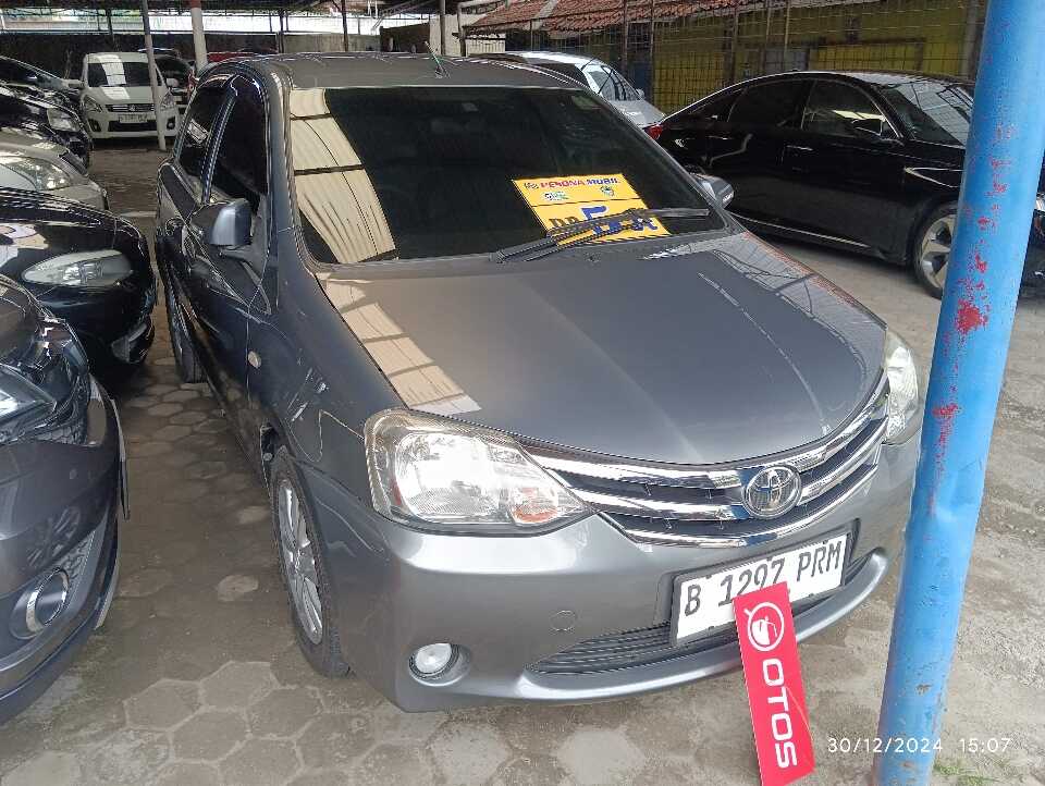 2014 Toyota Etios 1.2 E - Foto 1 dari 6