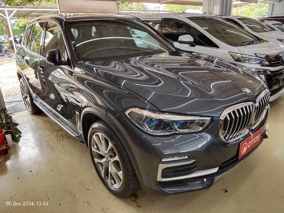 2020 BMW X5 3.0 Xdrive40i Xline - Foto 1 dari 6