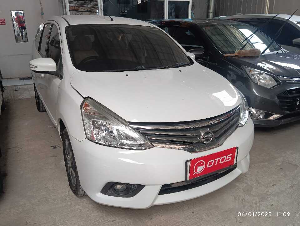 2017 Nissan Grand Livina 1.5 XV - Foto 1 dari 6