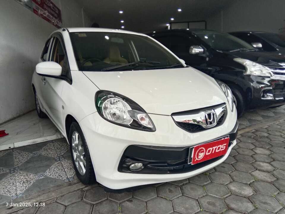 2015 Honda Brio 1.2 Satya E - Foto 1 dari 6