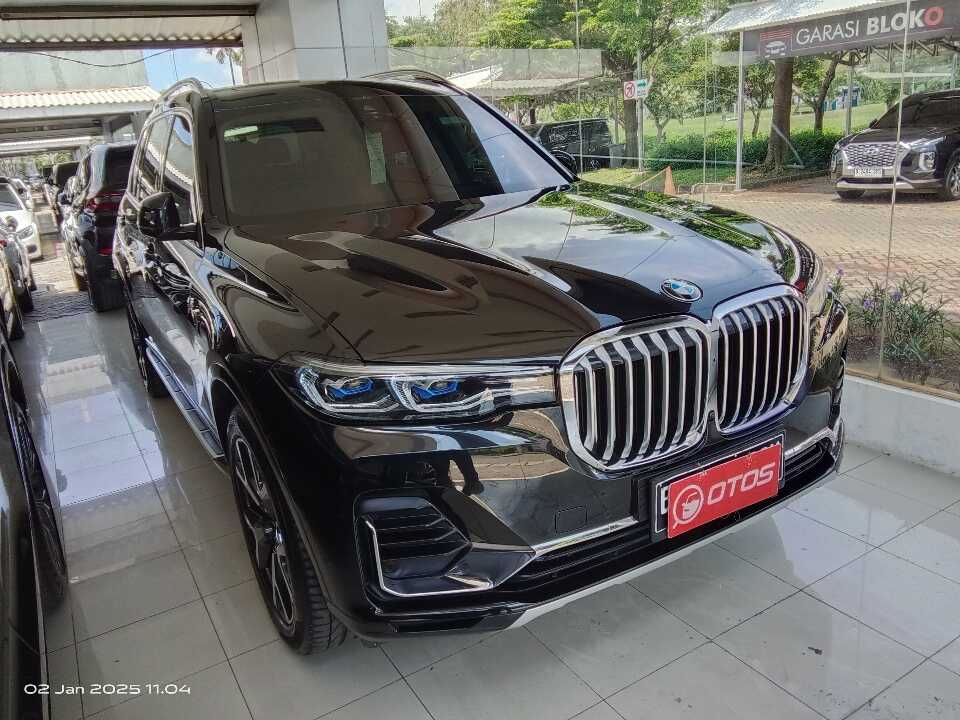 2020 BMW X7 3.0 xDrive40i - Foto 1 dari 6