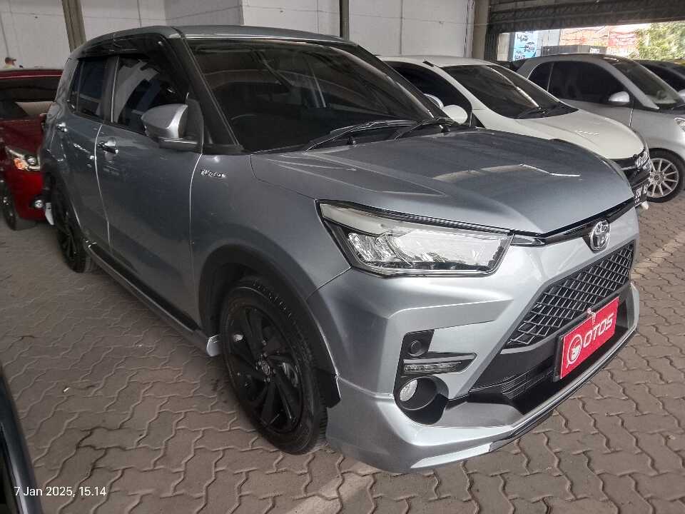 2021 Toyota Raize 1.0 GR Sport - Foto 1 dari 9