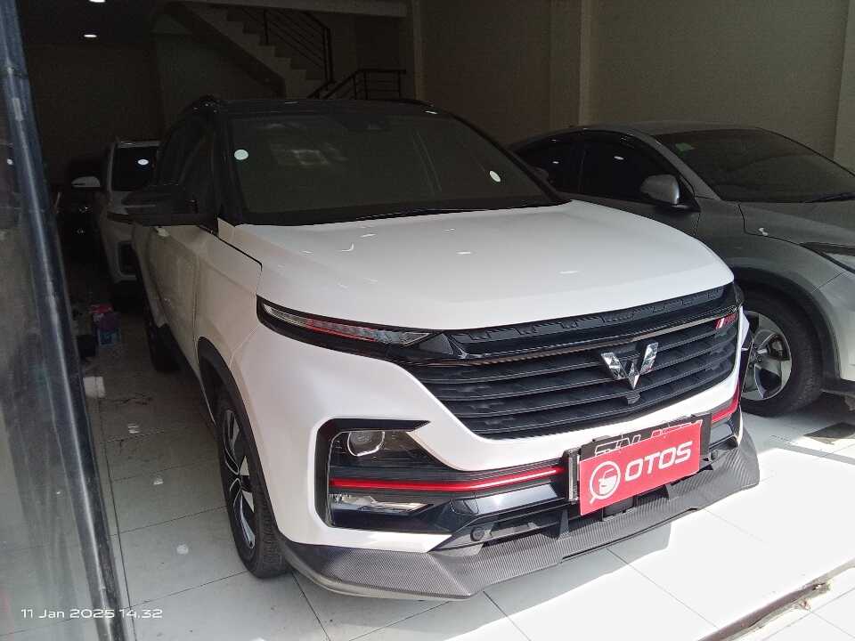 2021 Wuling Almaz 1.5 L T Lux - Foto 1 dari 6