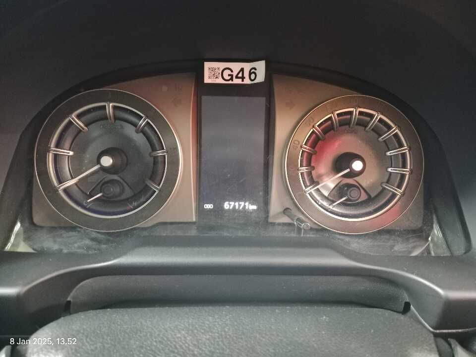 Foto Mobil Bekas Odometer Toyota Innova 2.0 tahun 2021