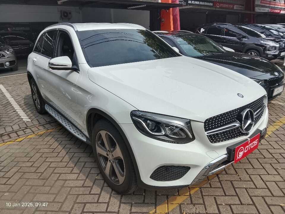 2017 Mercedes-Benz GLC250 2.0 - Foto 1 dari 6