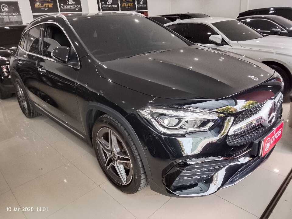 2022 Mercedes-Benz GLA200 1.3 - Foto 1 dari 6