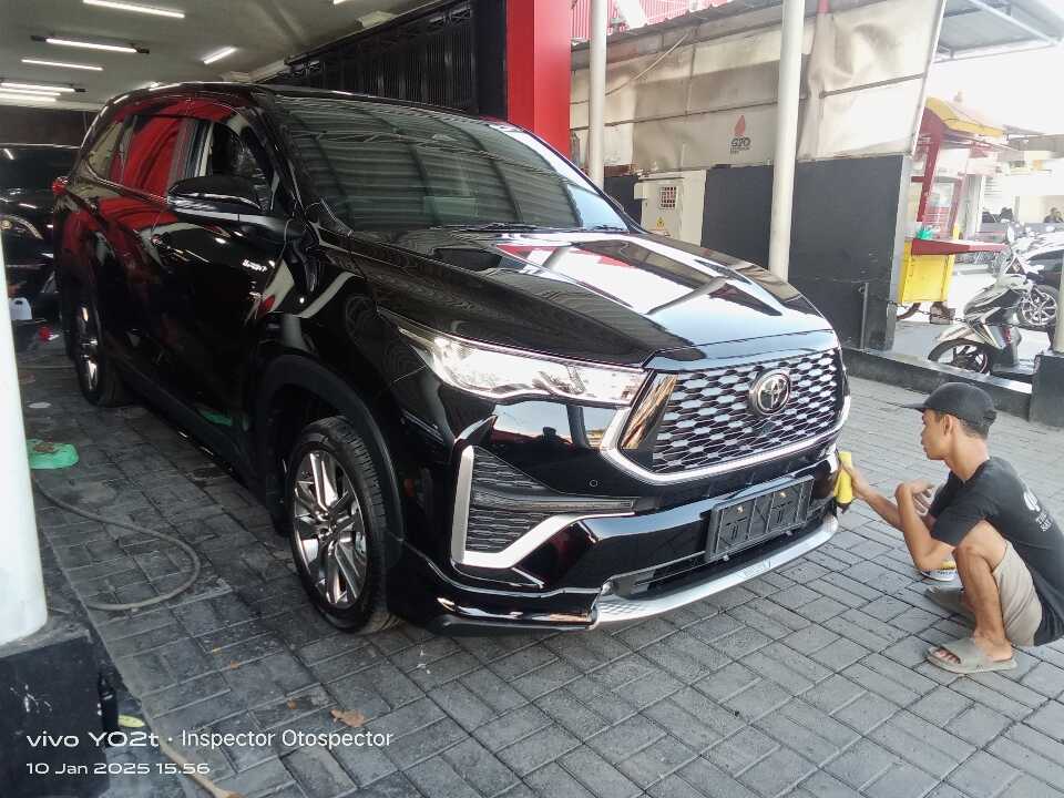 2024 Toyota Kijang Innova 2.0 Zenix Q HV CVT TSS - Foto 1 dari 6
