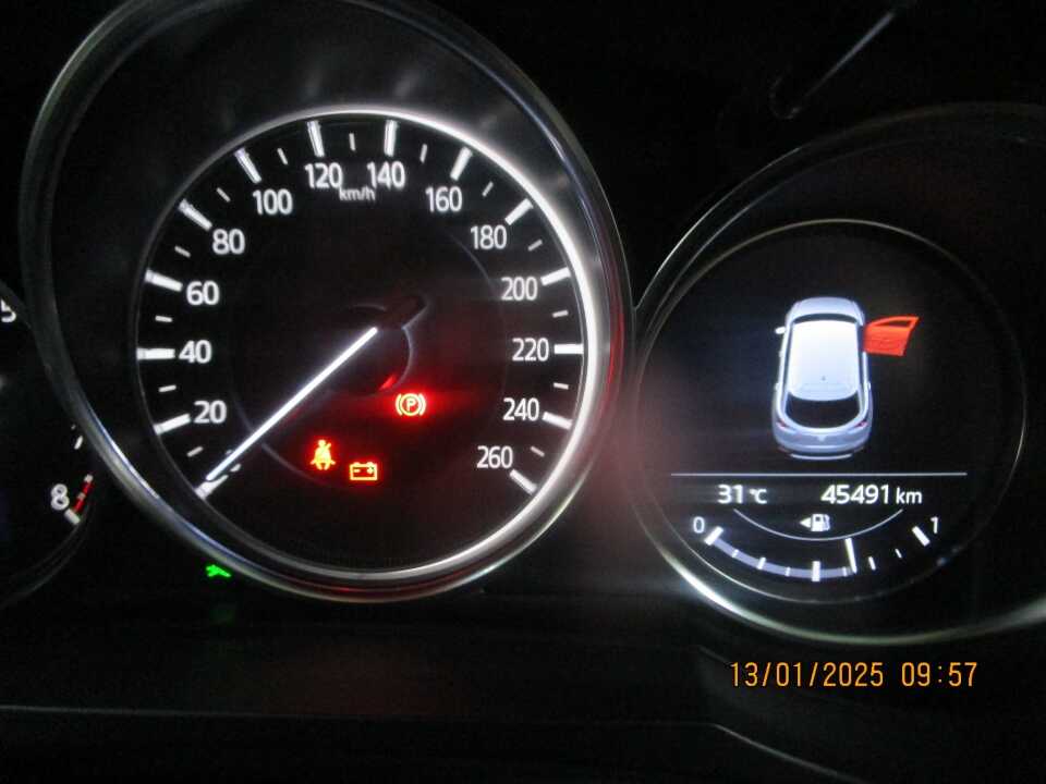 Foto Mobil Bekas Odometer Mazda CX-9 2.5 Skyactiv-G tahun 2018