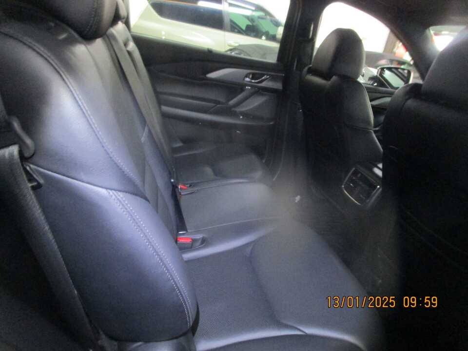 Foto Mobil Bekas Kabin Belakang Mazda CX-9 2.5 Skyactiv-G tahun 2018